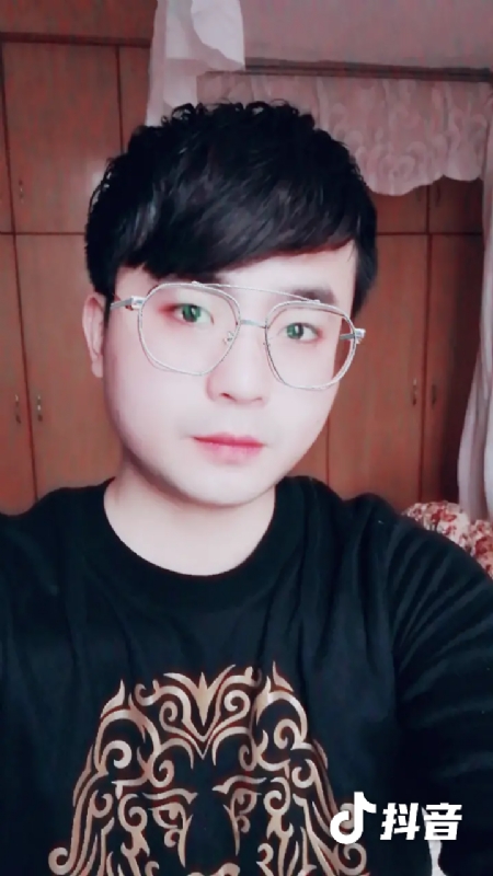 哎呦哥哥的第二张照片--藤县认干亲服务网